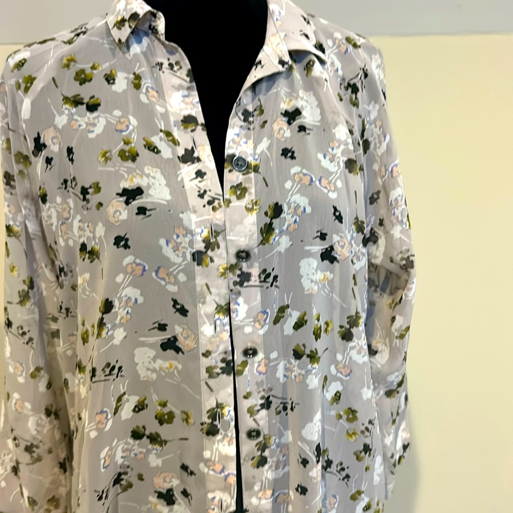 Cabi sheer floral blouse XS